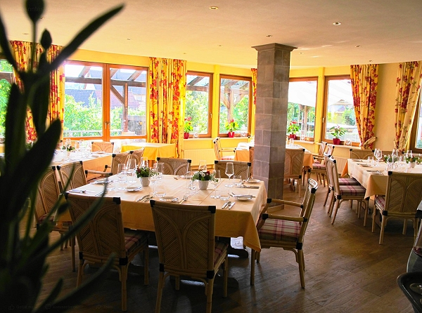 Country Inn "Zum Hirsch"